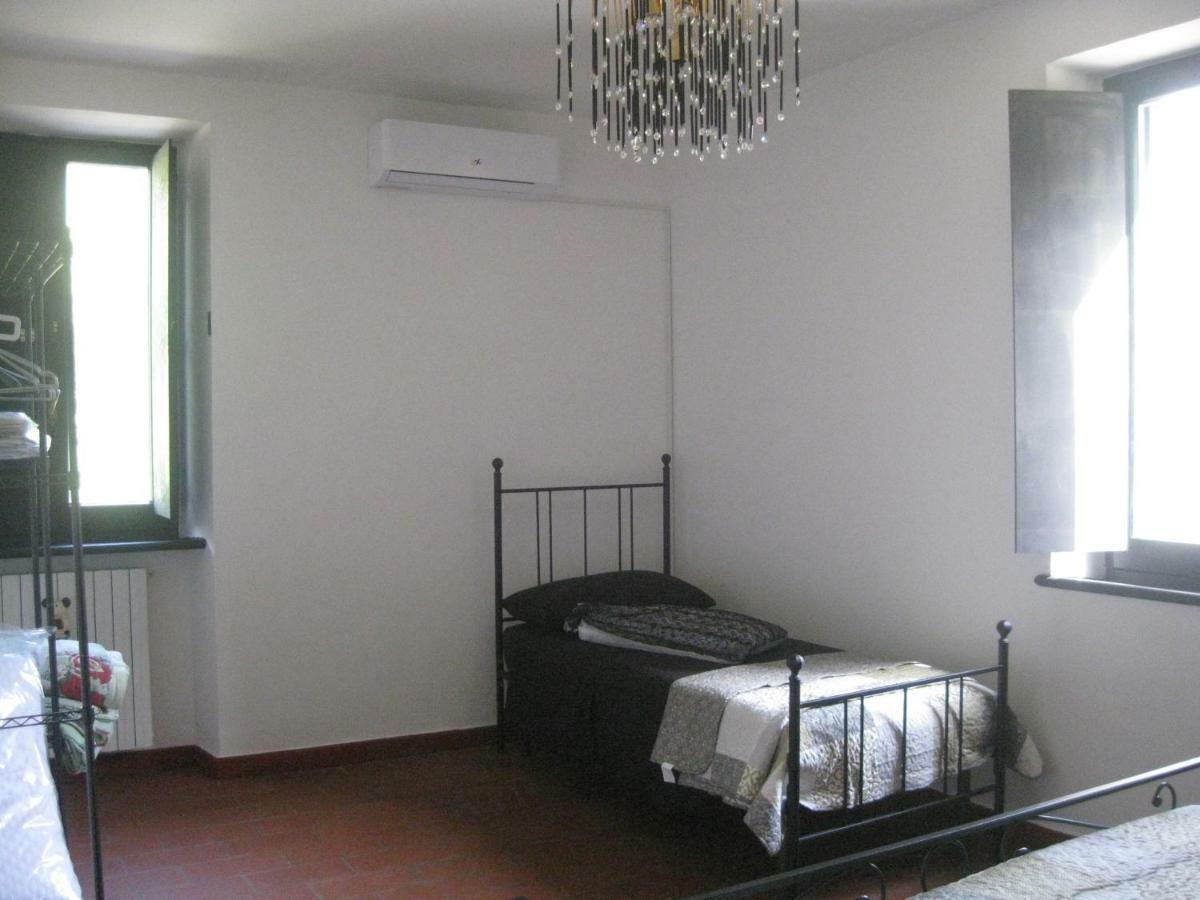 Alloggio Turistico Mooneyes Apartment Castiglione In Teverina Екстериор снимка