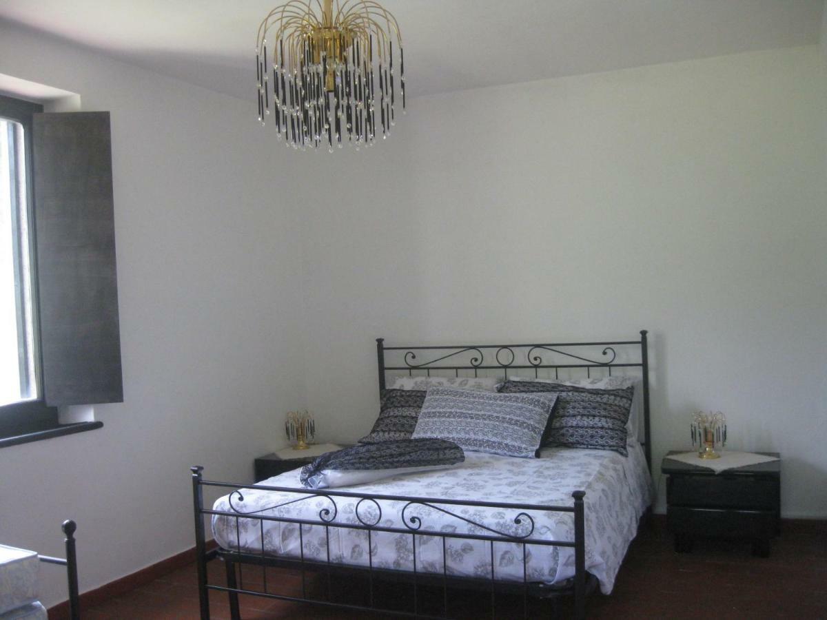 Alloggio Turistico Mooneyes Apartment Castiglione In Teverina Екстериор снимка